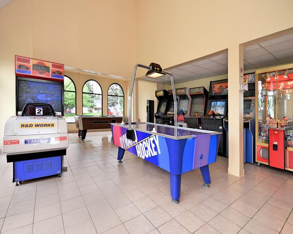 Quality Inn & Suites Coldwater Near I-69 Экстерьер фото